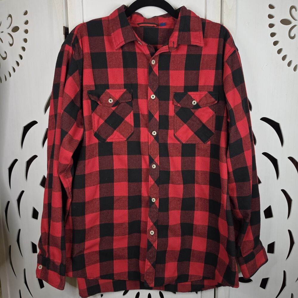 Design In Italy Men's Buffalo Plaid Red Flannel Button Down Shirt Size XL